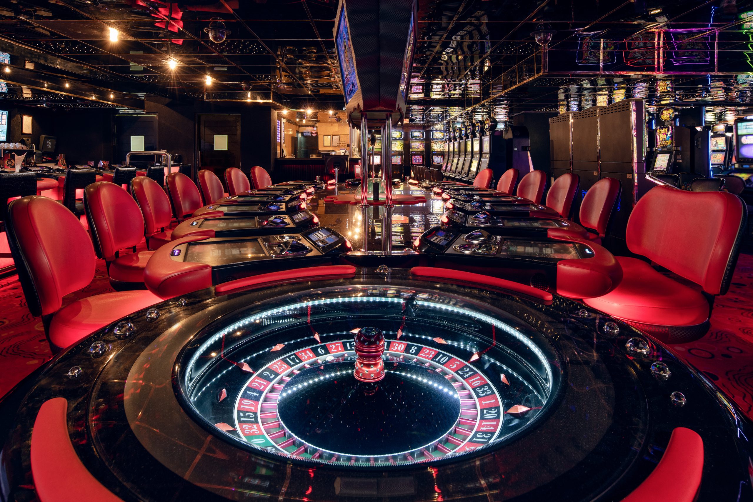 Casino tour with airport transfer Limo service from San Diego Airport